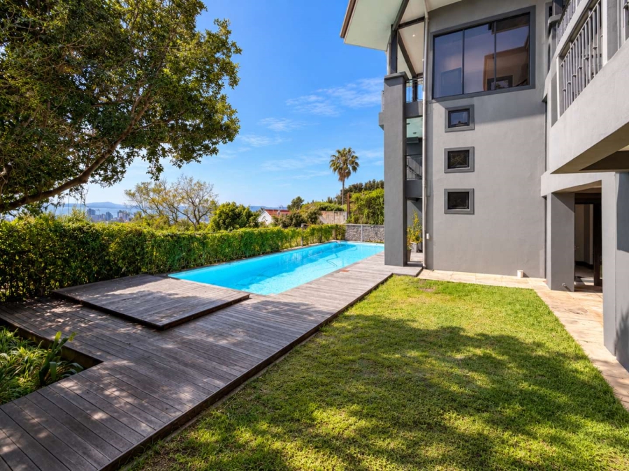 5 Bedroom Property for Sale in Higgovale Western Cape